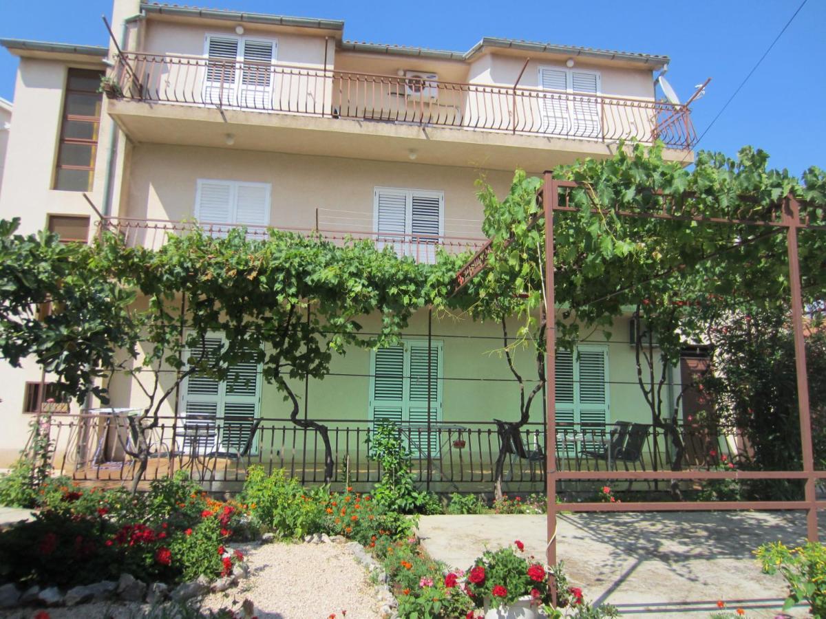 Ivic Apartments Vodice Croatia Exterior foto