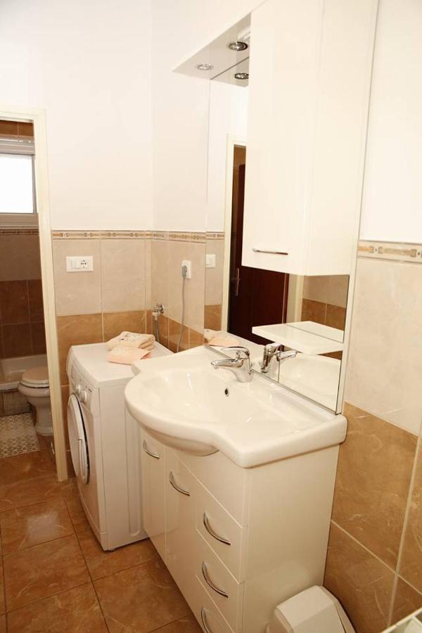 Ivic Apartments Vodice Croatia Exterior foto